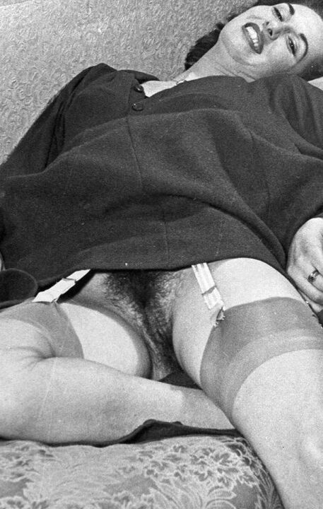 Free porn pics of b and w hairy vintage fannies 20 of 24 pics