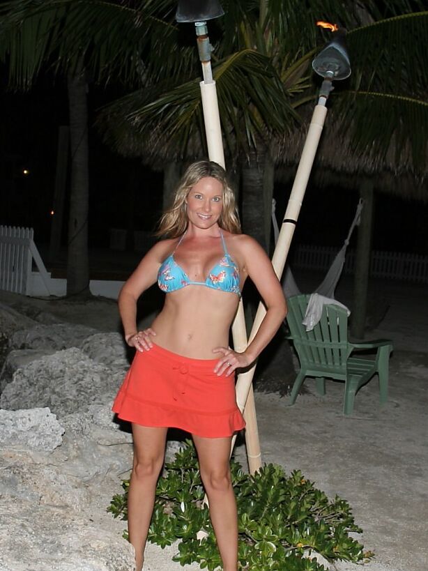 Free porn pics of Jamie - On Vacation White Tank Orange Skirt 1 of 56 pics