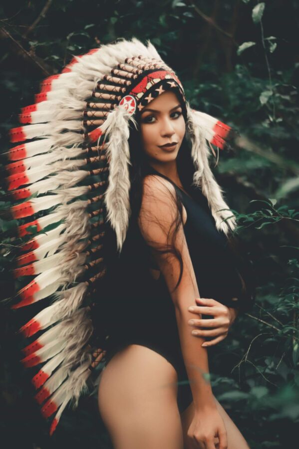 Free porn pics of Native American women 21 of 33 pics