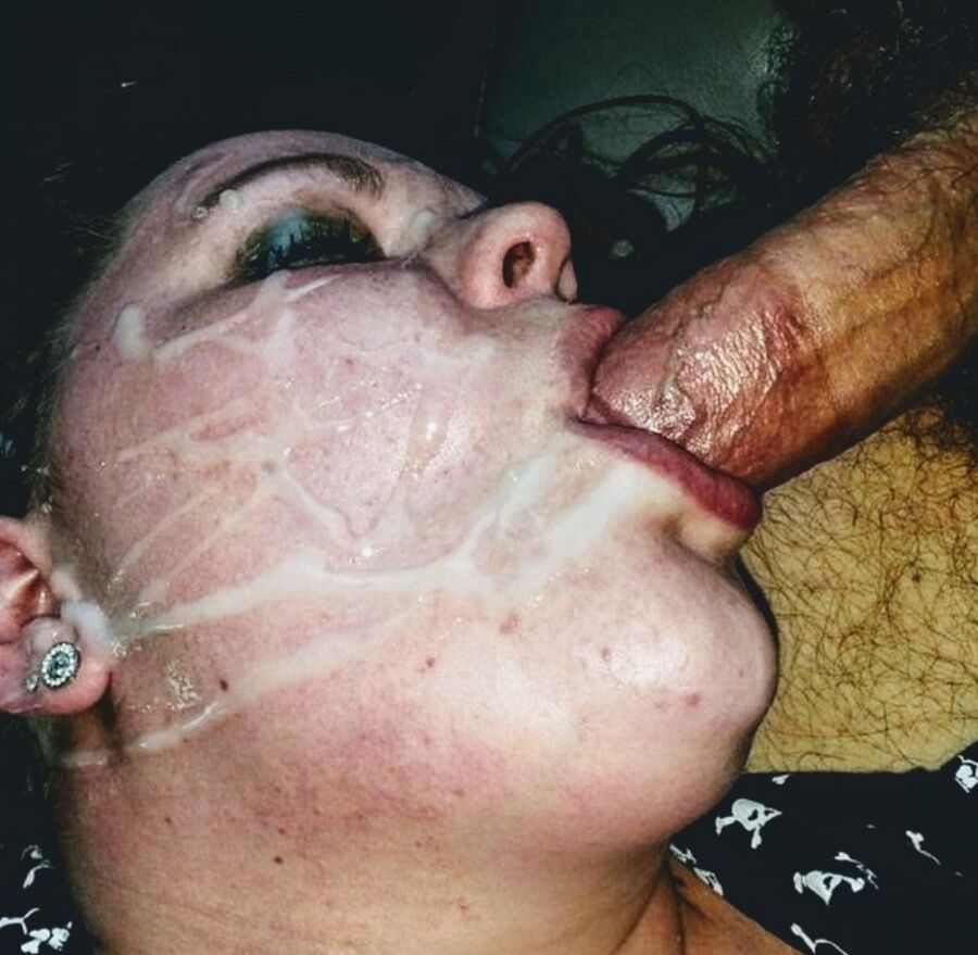 Free porn pics of Oralsex 7 of 19 pics
