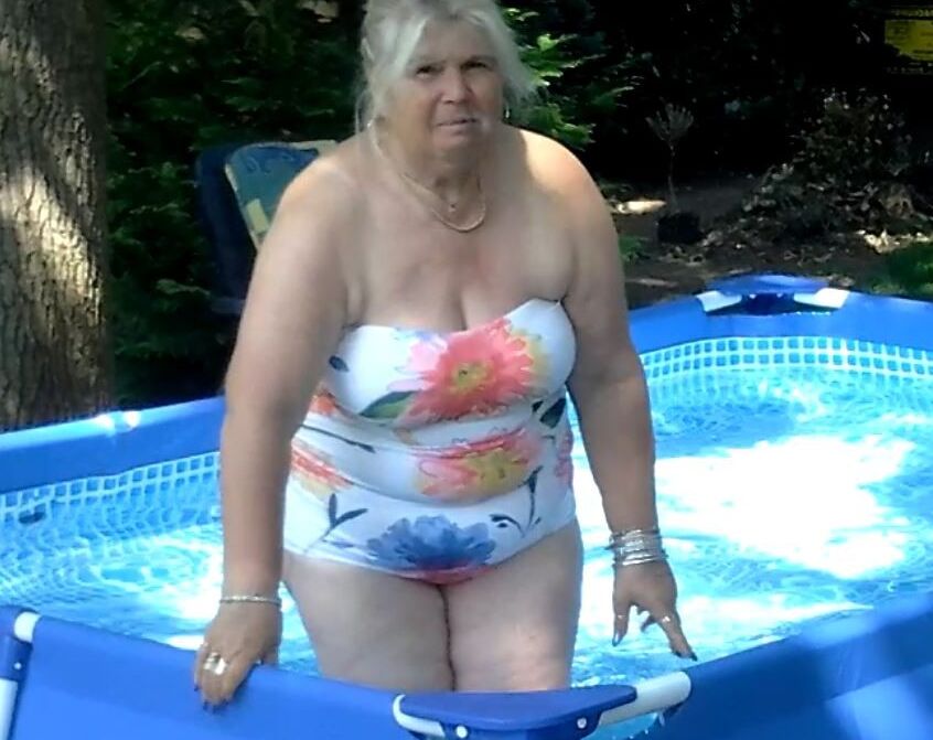 Free porn pics of German bbw granny 3 of 10 pics