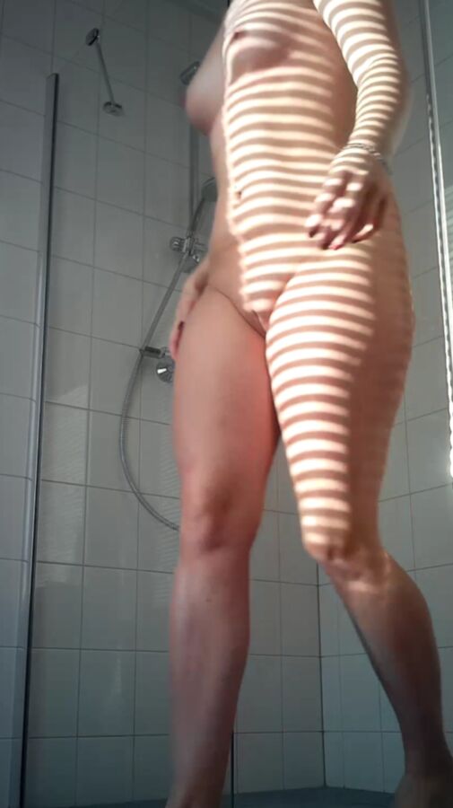 Free porn pics of An other morning shower 15 of 65 pics