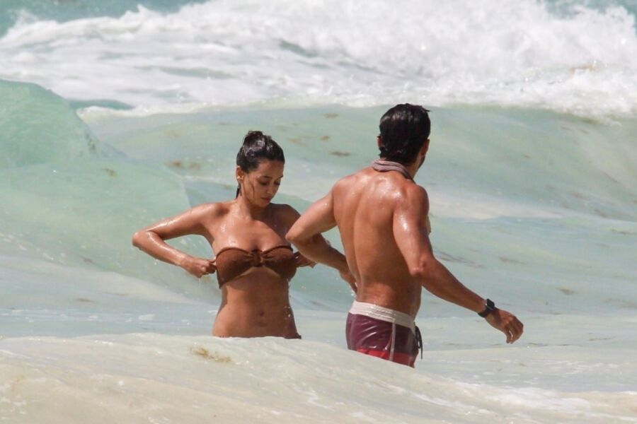 Free porn pics of Shibani Dandekar- Sexy Indian Singer and boyfriend Play at Beach 23 of 33 pics