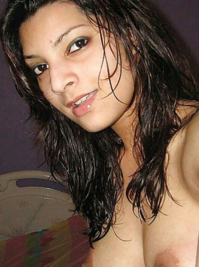 Free porn pics of Pakistani Karachi Girl Faryal Jaffri Nude 2 of 7 pics