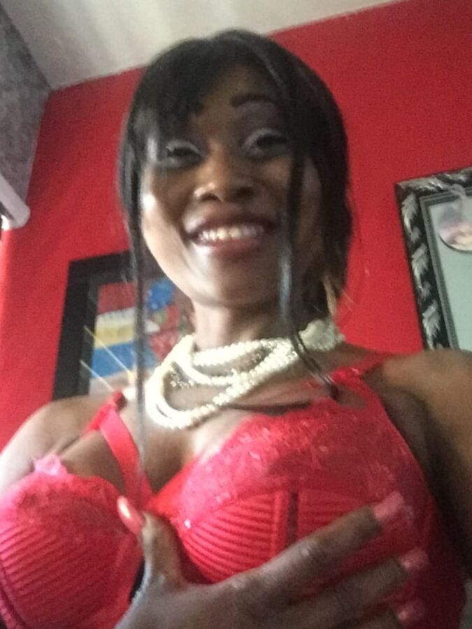 Free porn pics of Ijoma Ebony Hooker Antwerp 8 of 10 pics