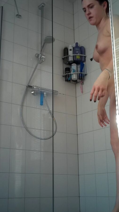 Free porn pics of An other morning shower 13 of 65 pics