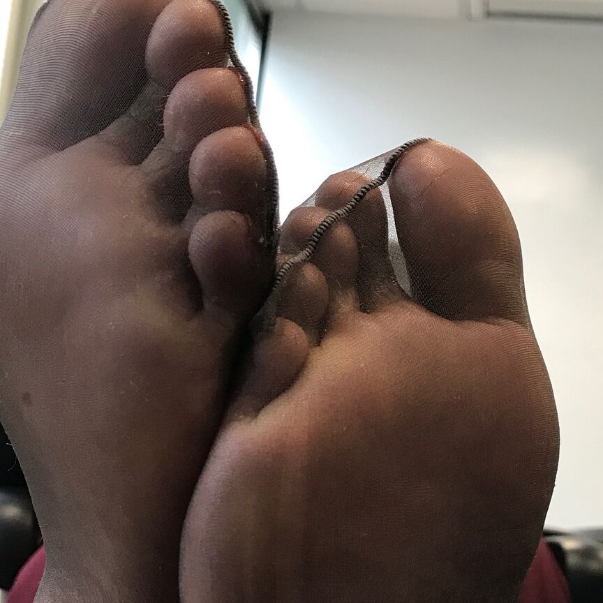 Free porn pics of ebony nylon feet 15 of 100 pics