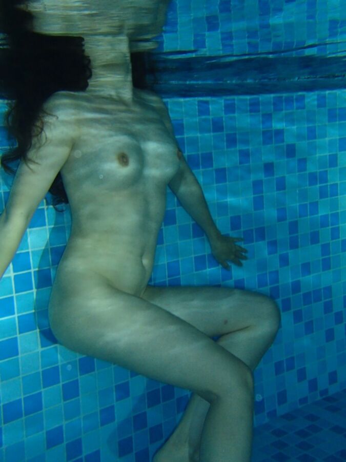Free porn pics of swimming pool 3 of 13 pics