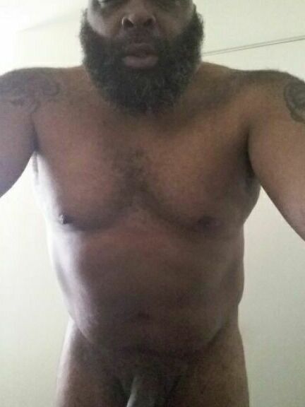 Free porn pics of Horny black daddy  2 of 5 pics