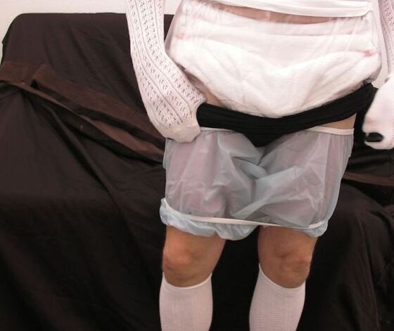 Free porn pics of Peter Went diapered sissy in pretty black leotard and kneesocks 17 of 18 pics