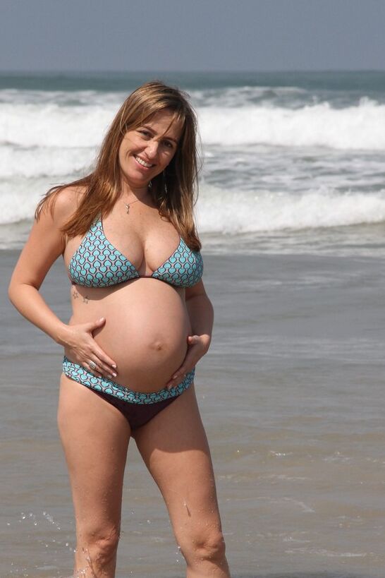 Free porn pics of Sexy Pregnant Mom 13 of 27 pics