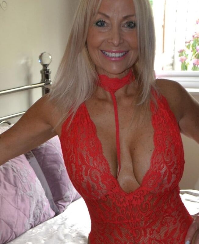 Free porn pics of Supersexy old MILF 23 of 44 pics