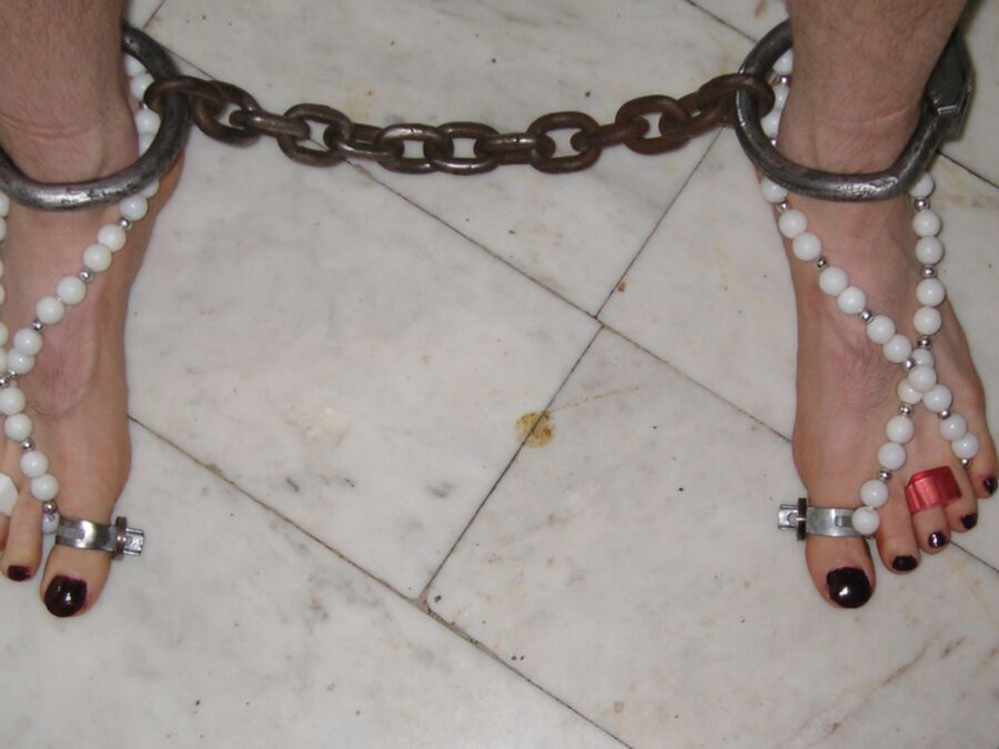 Free porn pics of my sexy pedicured barefeet bound for BDSM session 15 of 19 pics