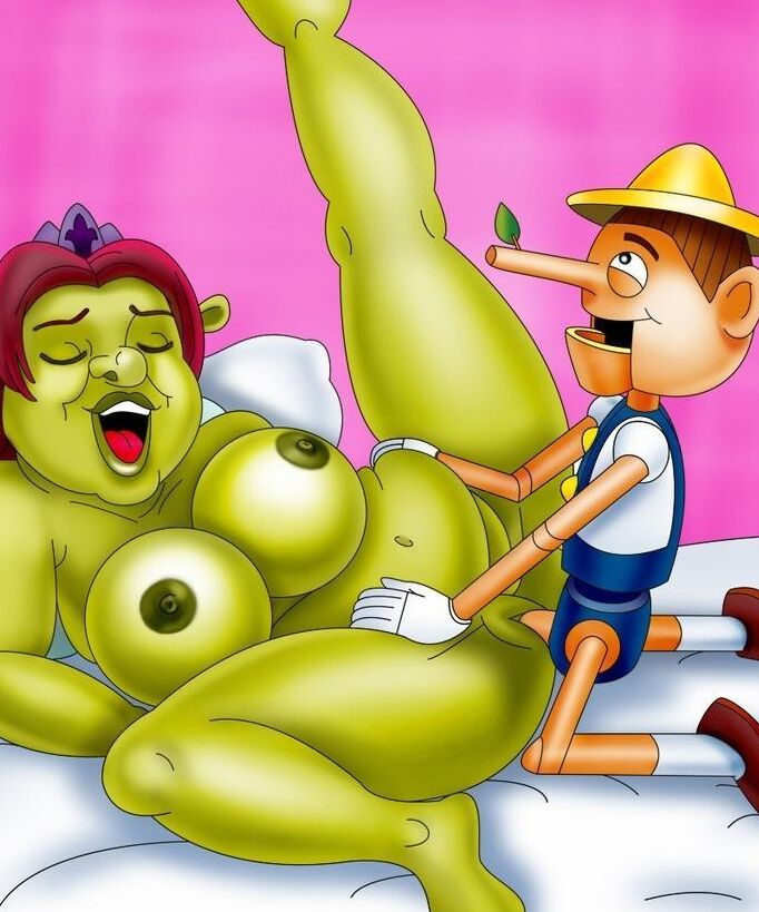 Free porn pics of shrek 16 of 41 pics