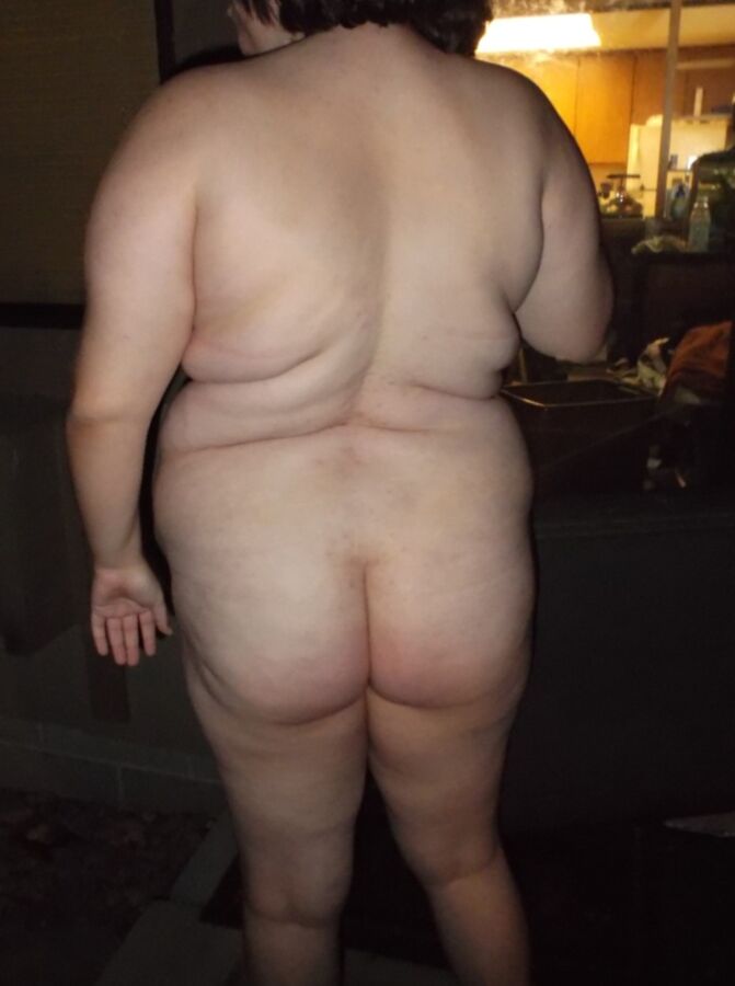 Free porn pics of Butt Naked Nudist BBW Wants to be Exposed 21 of 51 pics