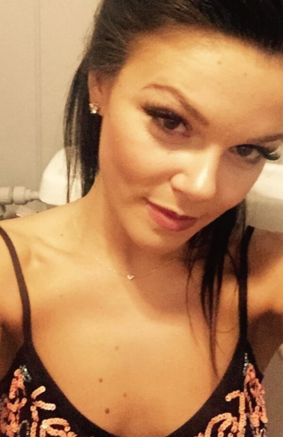 Free porn pics of Faye Brookes 12 of 12 pics