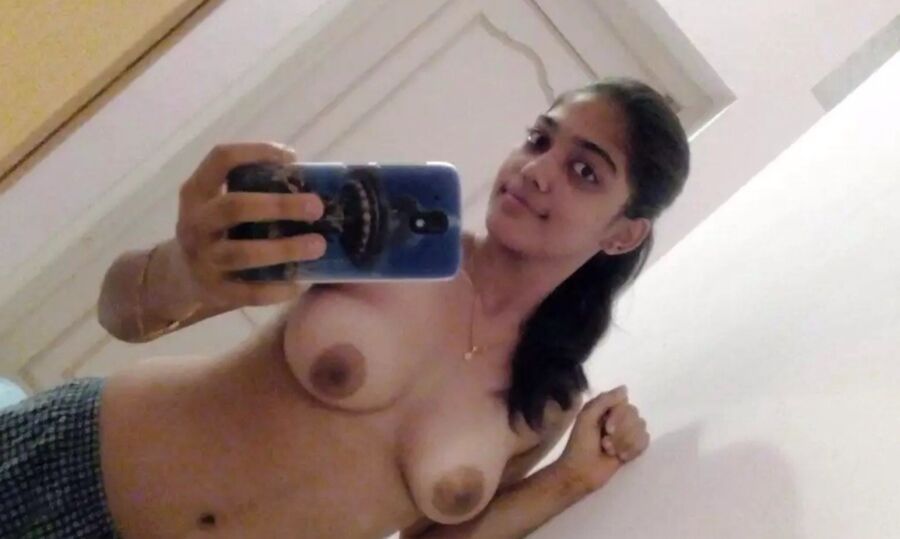 Free porn pics of amateur nude selfie teens 10 of 91 pics