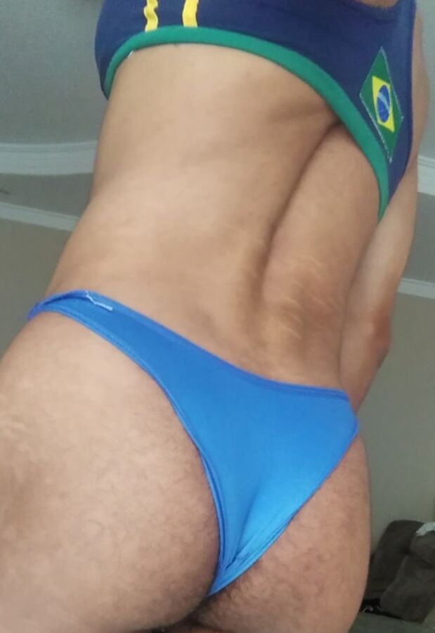 Free porn pics of Brazilian Athletic Set 7 of 32 pics