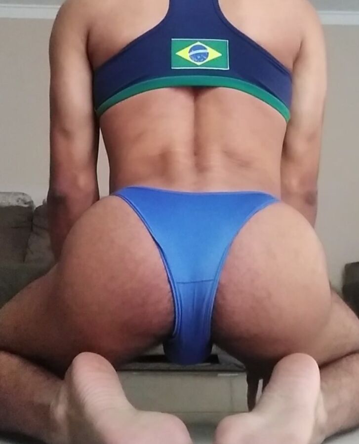 Free porn pics of Brazilian Athletic Set 18 of 32 pics