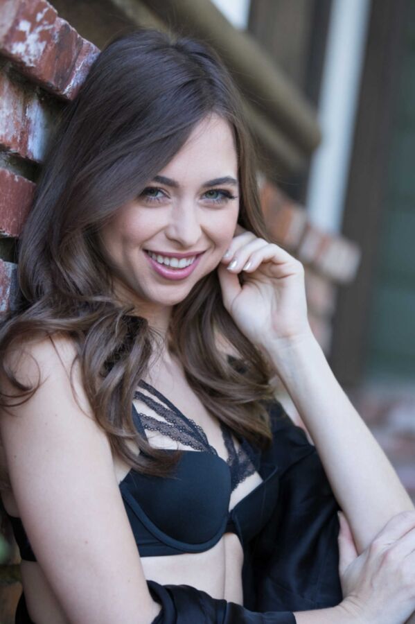 Free porn pics of Riley Reid (Anal) 2 of 22 pics