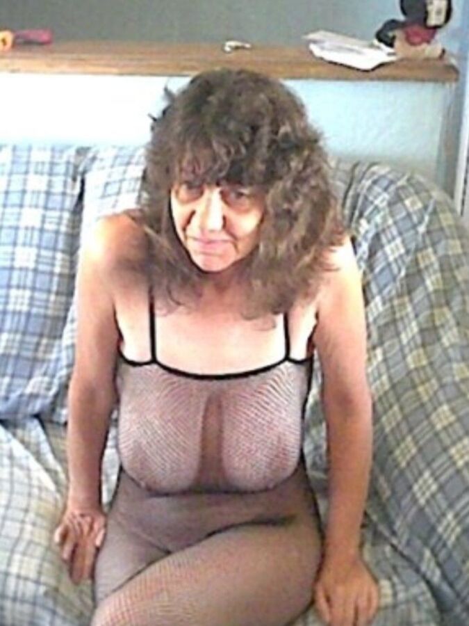 Free porn pics of Kathy Mosca Meth Whore 16 of 22 pics