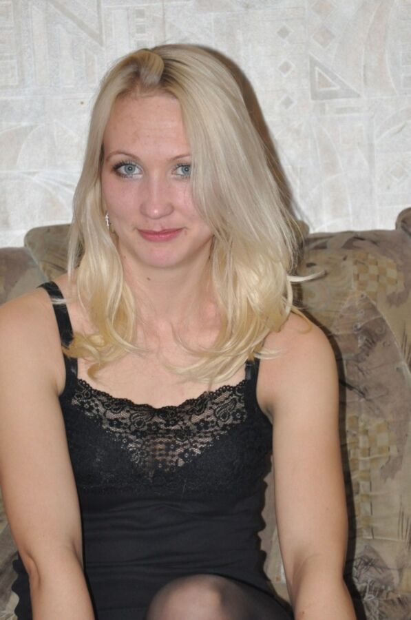 Free porn pics of Russian girls - Married Blonde Tanya 10 of 52 pics