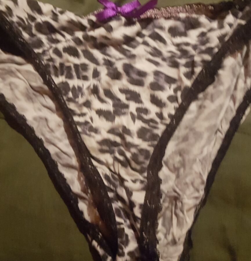 Free porn pics of from neighbour daughter undie drawer 5 of 12 pics