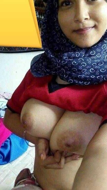 Free porn pics of Hijab teen with big boobs 5 of 6 pics