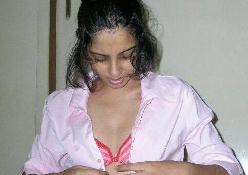 Free porn pics of GOOD QUALITY Indian Girls, nude, non nude , feet 23 of 119 pics