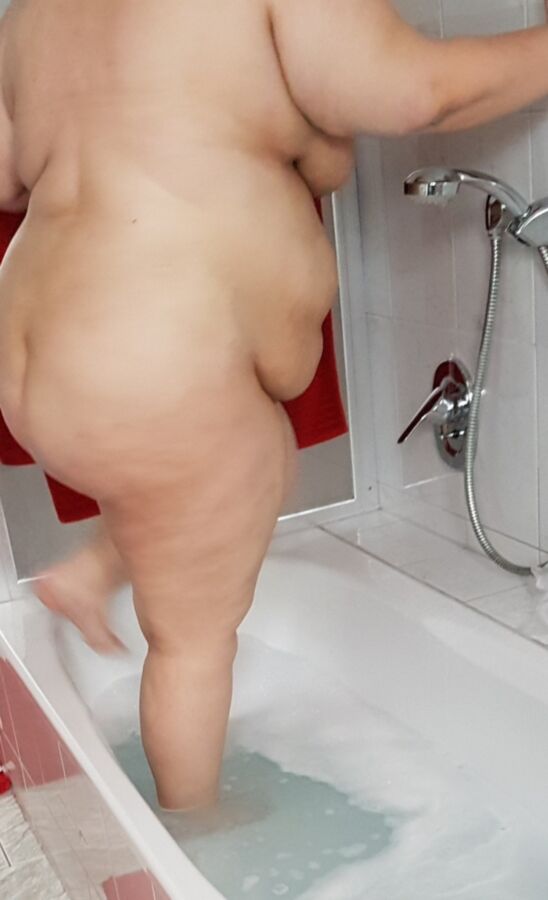 Free porn pics of Fat Pig Slut Exposed Taking A Tub 18 of 20 pics