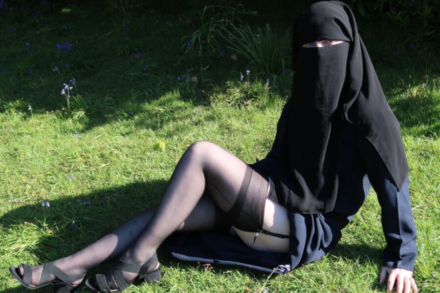 Free porn pics of Burka Girl 8 of 53 pics