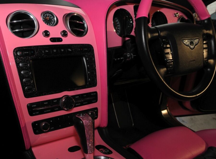 Free porn pics of paris hilton pink bentley 19 of 21 pics