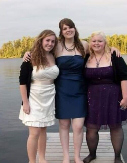 Free porn pics of Bbw kassie and her mom and sis  5 of 16 pics
