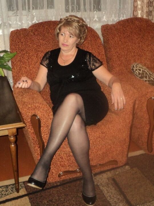 Free porn pics of Real Russian Cunts in Pantyhose 20 of 30 pics