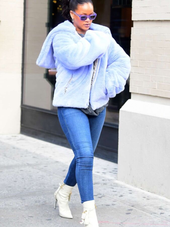 Free porn pics of Rihanna in tight denim jeans 8 of 23 pics