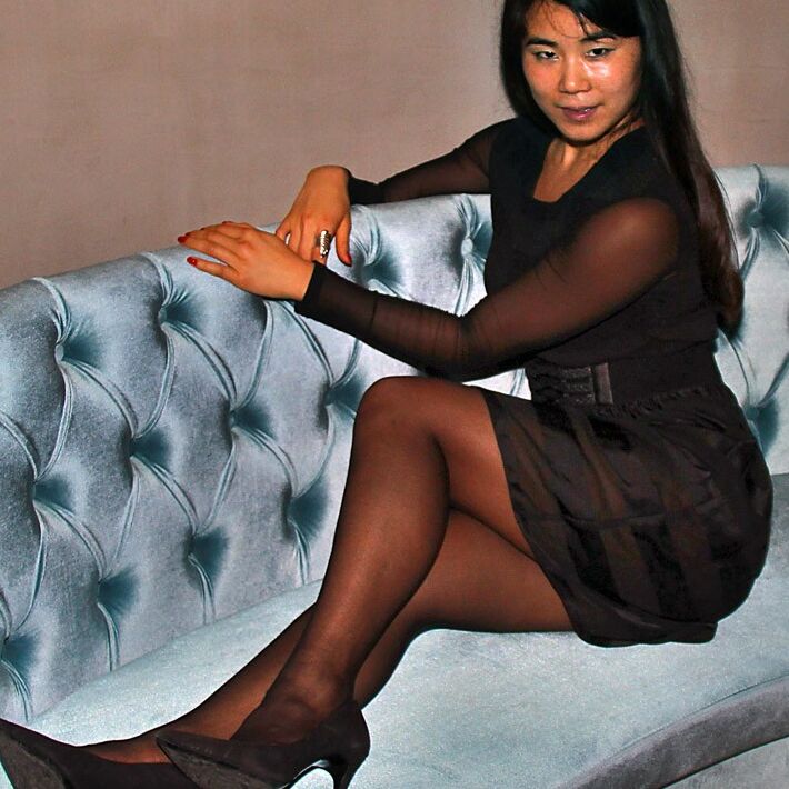 Free porn pics of Asian Party Cunts in Pantyhose 11 of 25 pics
