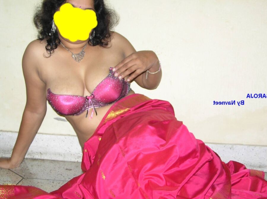 Free porn pics of Indian Hotties - Saroja I 19 of 573 pics