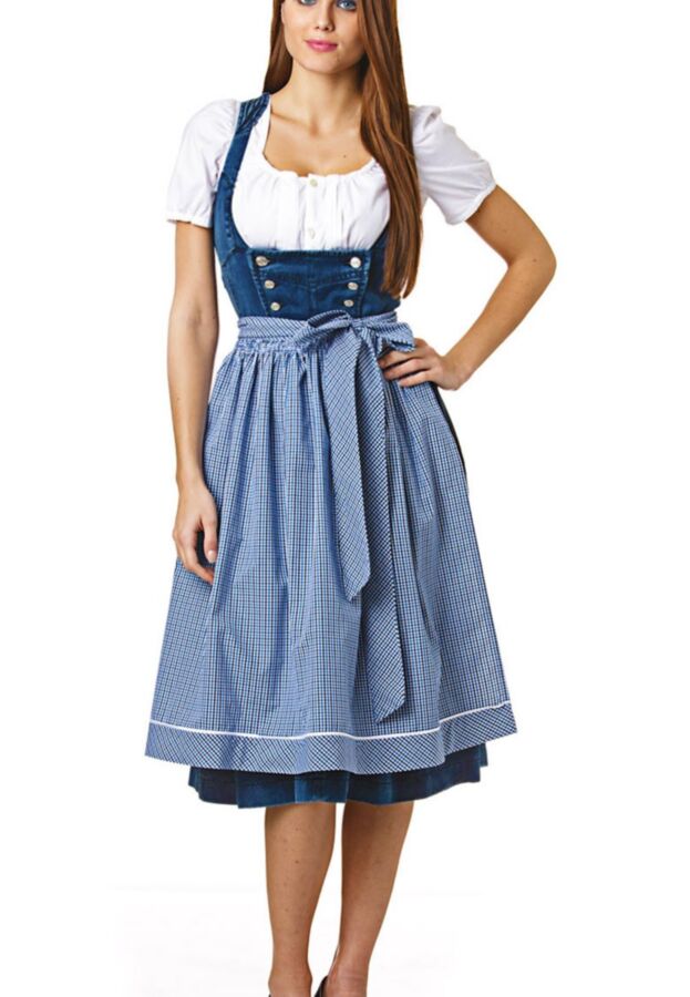 Free porn pics of Fesche Madln im Dirndl zum Hundertneunundsiebzigst`n 15 of 100 pics