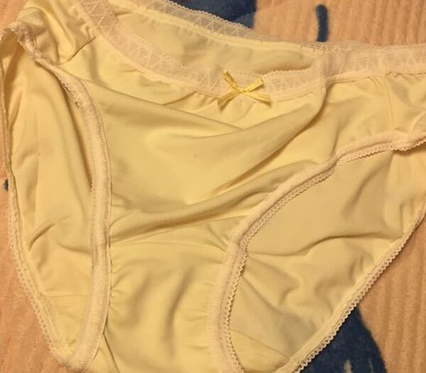 Free porn pics of japanese panties  4 of 69 pics