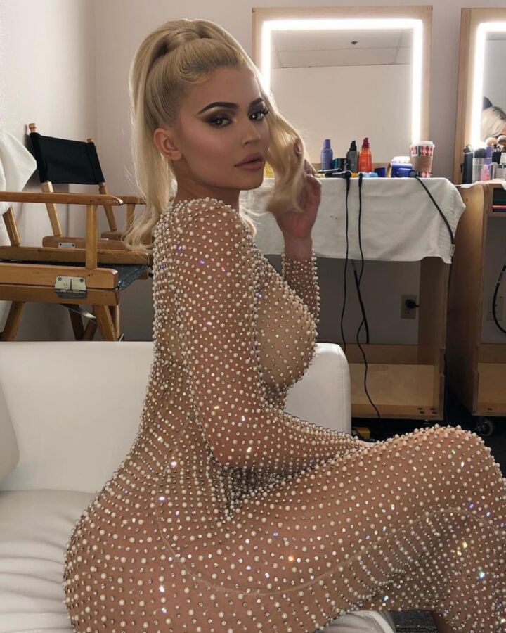 Free porn pics of KYLIE JENNER - BARBIE DOLL BIMBO NEEDS DEGRADING 4 of 20 pics