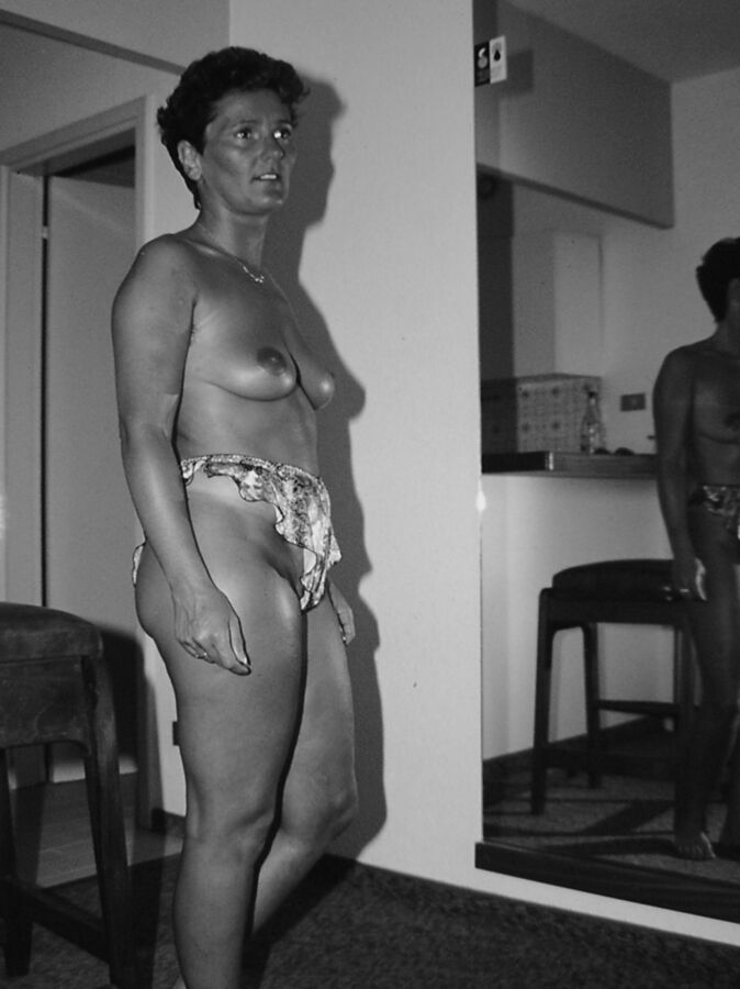 Free porn pics of Vintage Amateurs 24 of 220 pics