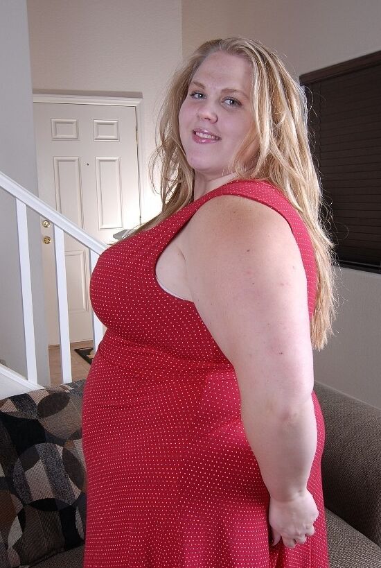 Free porn pics of BBW in Red 2 of 16 pics