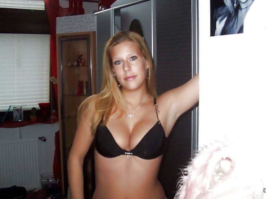 Free porn pics of Nina - Das blonde Töchterchen 13 of 20 pics
