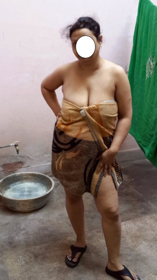 Free porn pics of Indian Hotties - Savitri 23 of 278 pics