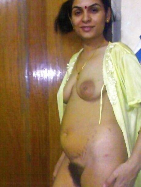 Free porn pics of Indian aunties collection 22 of 60 pics