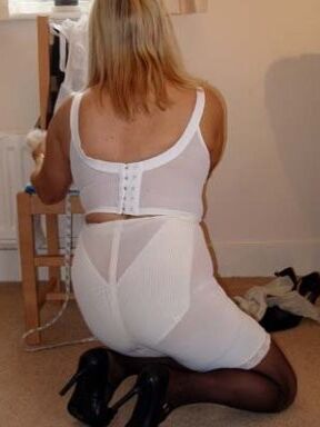 Free porn pics of Women in Girdles 13 of 65 pics