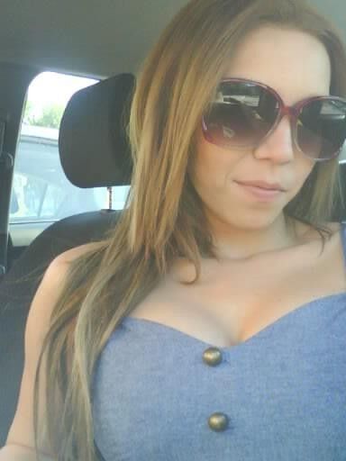 Free porn pics of whore in the car 1 of 2 pics
