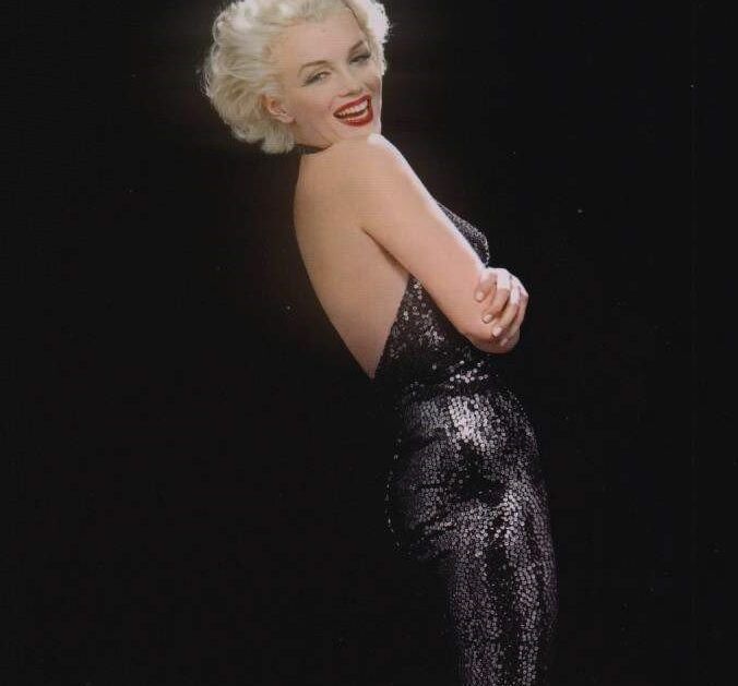 Free porn pics of Marilyn Monroe XII 3 of 25 pics