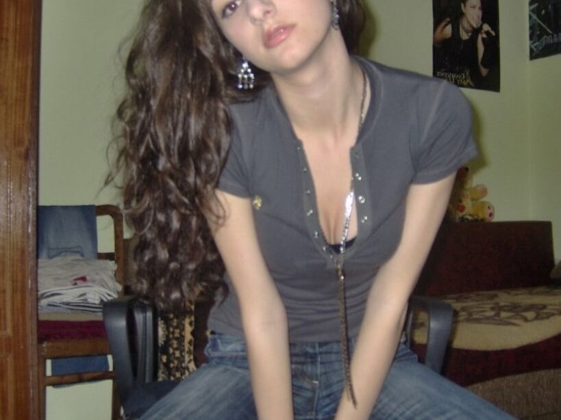 Free porn pics of Moroccan girl Bassima 9 of 37 pics
