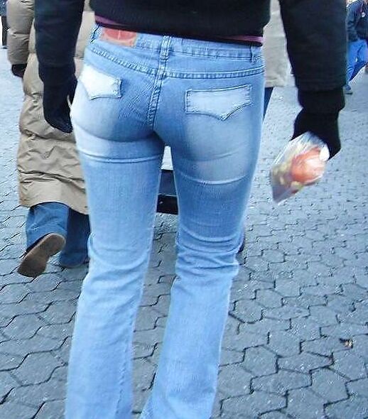 Free porn pics of Fetish: Candid street ass.... 6 of 40 pics